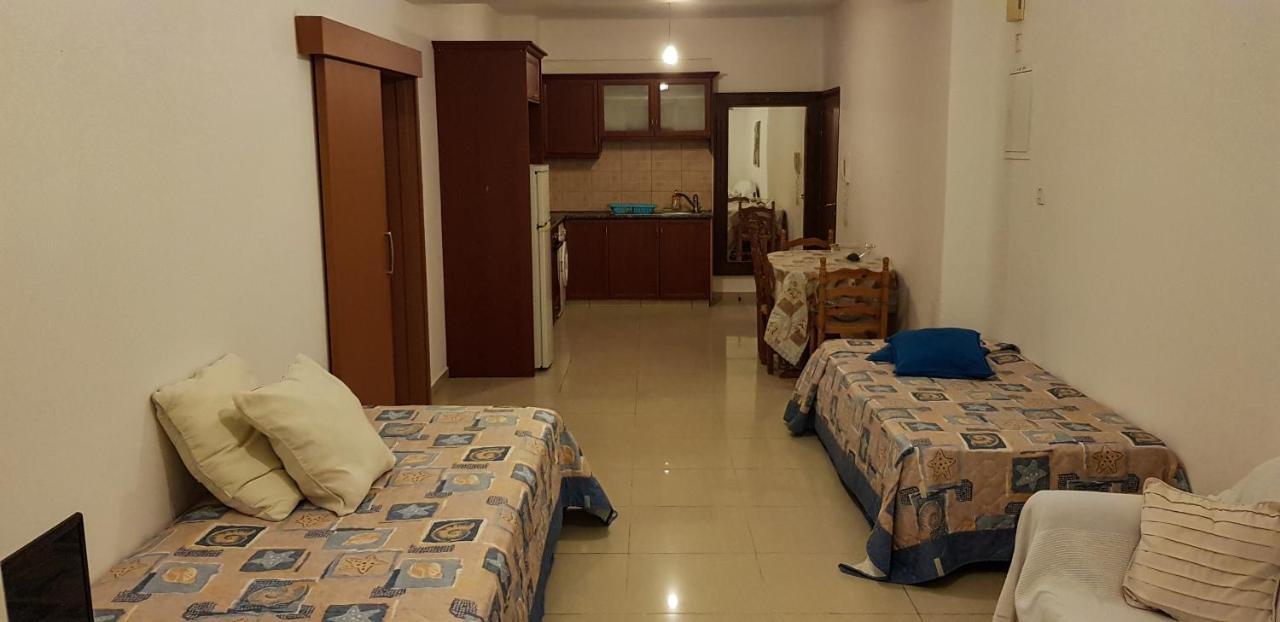 Galatia'S Court Apartment Paphos Exterior photo
