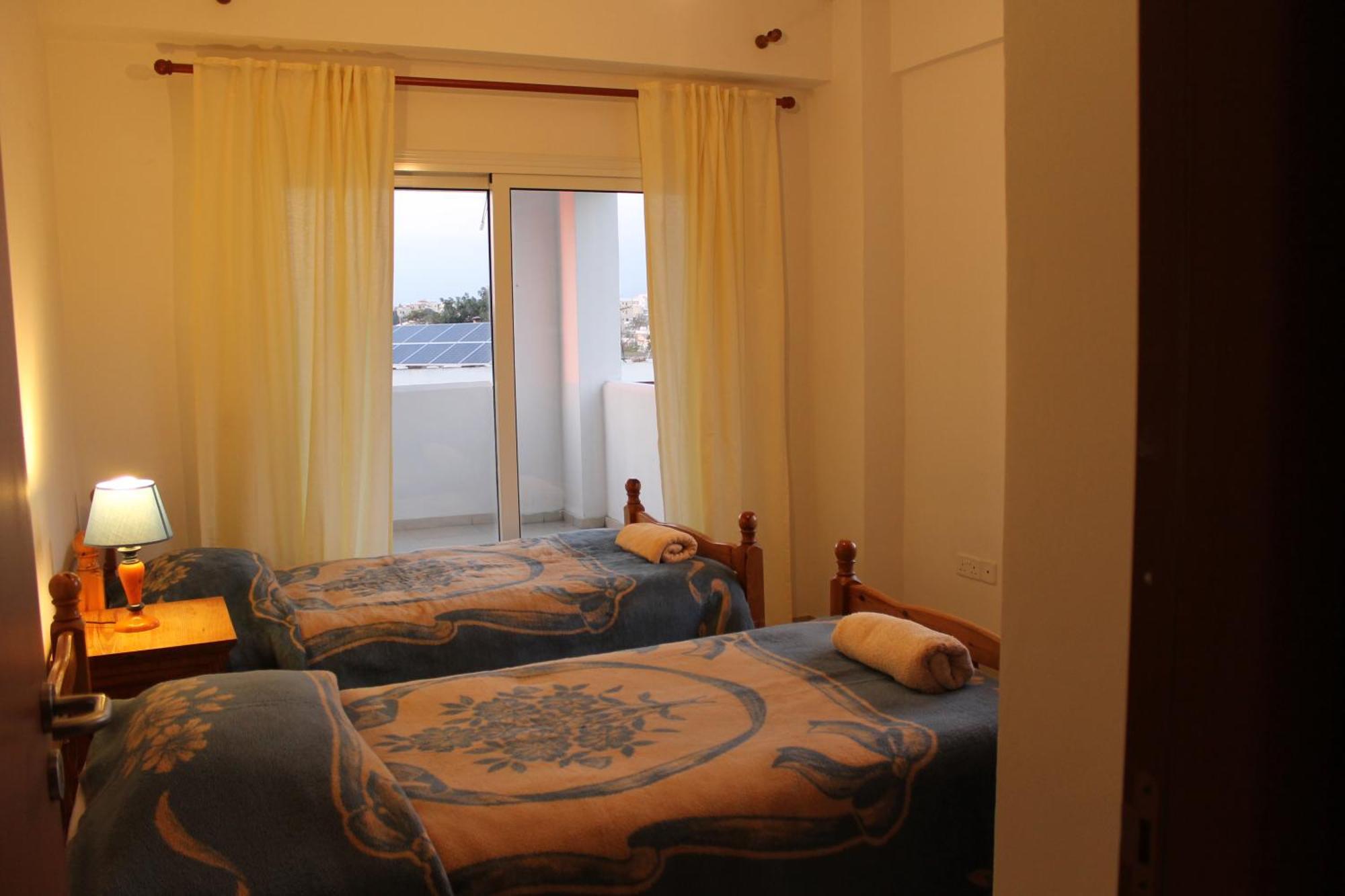 Galatia'S Court Apartment Paphos Room photo