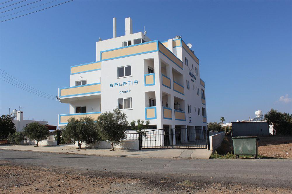 Galatia'S Court Apartment Paphos Exterior photo