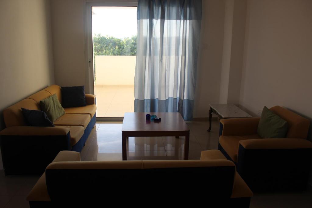 Galatia'S Court Apartment Paphos Room photo